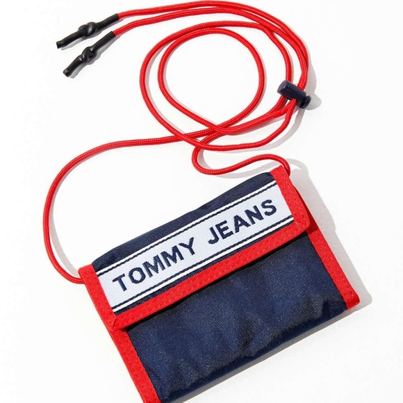 tommy jeans purse